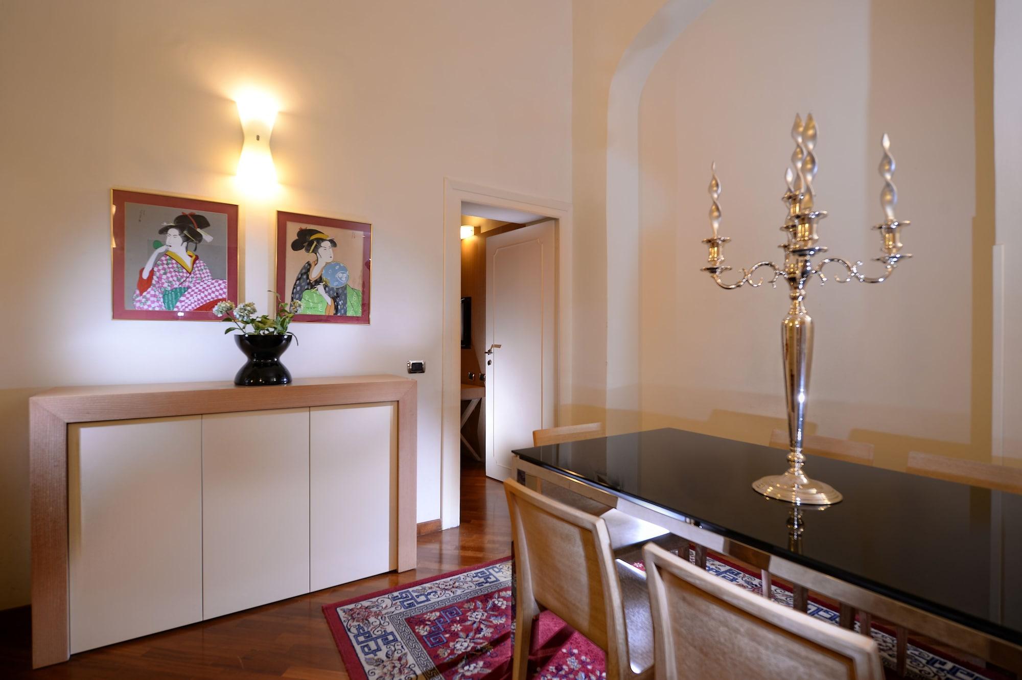 Golden Hotell